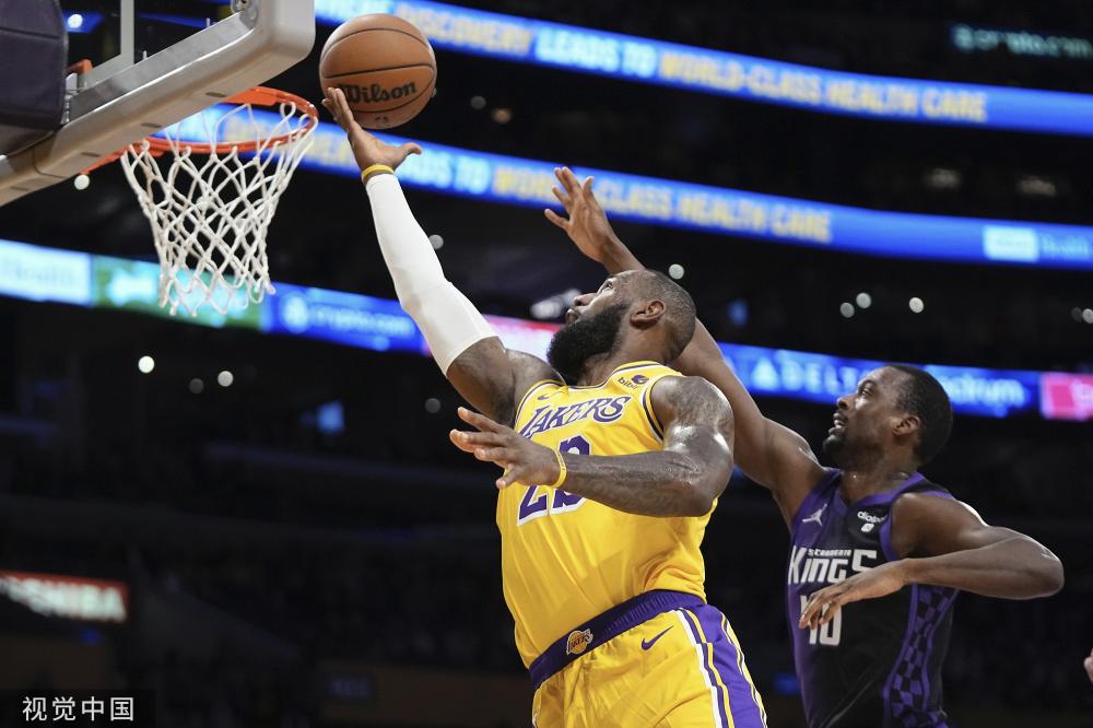 社交媒体的 社交媒体的