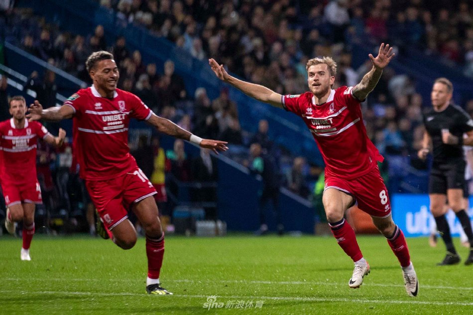 落实校园足 落实校园足