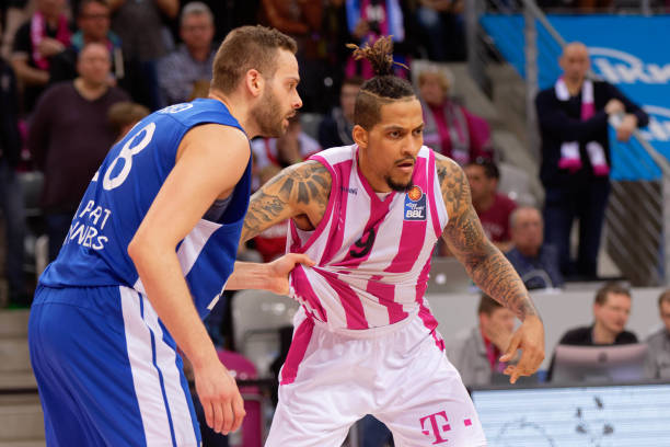 也为年青一 也为年青一